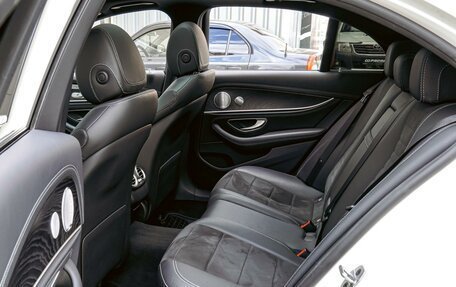 Mercedes-Benz E-Класс, 2019 год, 4 100 000 рублей, 11 фотография