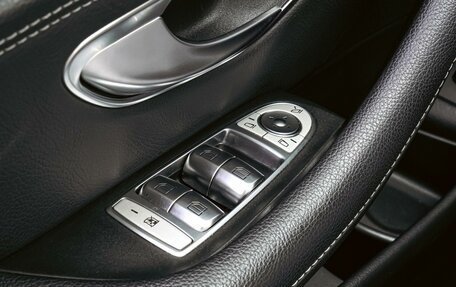 Mercedes-Benz E-Класс, 2019 год, 4 100 000 рублей, 25 фотография