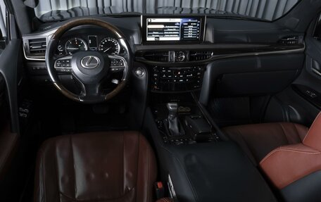 Lexus LX III, 2016 год, 5 899 000 рублей, 6 фотография