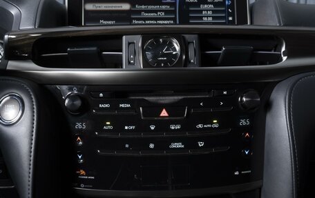 Lexus LX III, 2016 год, 5 899 000 рублей, 16 фотография