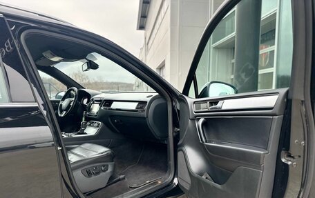 Volkswagen Touareg III, 2011 год, 1 628 000 рублей, 21 фотография