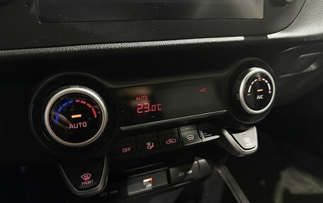 KIA Rio IV, 2021 год, 1 549 000 рублей, 10 фотография