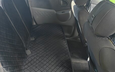 Toyota FunCargo, 2000 год, 330 000 рублей, 2 фотография