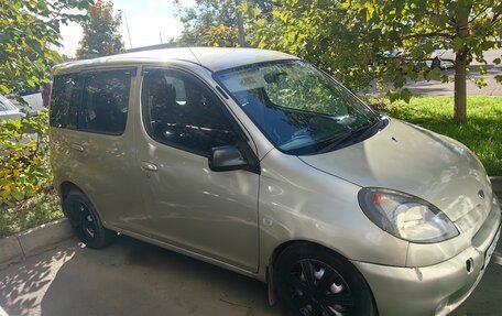 Toyota FunCargo, 2000 год, 330 000 рублей, 10 фотография