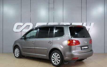 Volkswagen Touran III, 2011 год, 999 000 рублей, 2 фотография