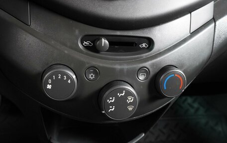 Chevrolet Spark III, 2011 год, 629 000 рублей, 12 фотография