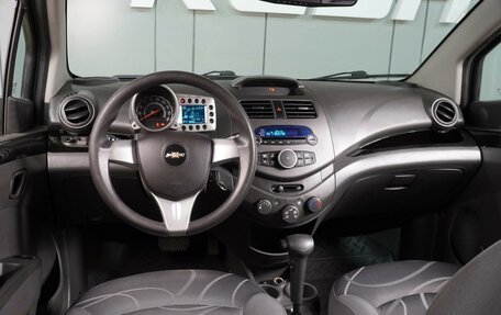 Chevrolet Spark III, 2011 год, 629 000 рублей, 6 фотография