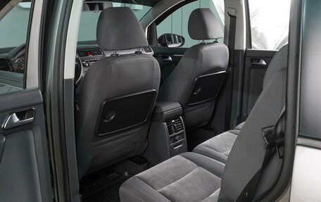 Volkswagen Touran III, 2011 год, 999 000 рублей, 11 фотография