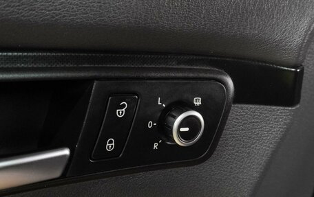 Volkswagen Touran III, 2011 год, 999 000 рублей, 17 фотография