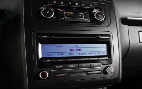 Volkswagen Touran III, 2011 год, 999 000 рублей, 13 фотография