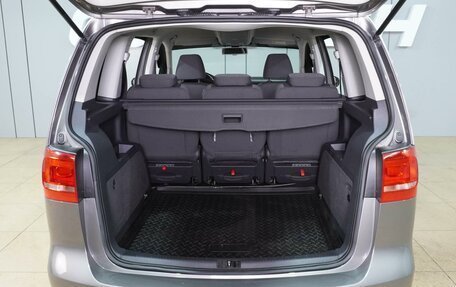 Volkswagen Touran III, 2011 год, 999 000 рублей, 19 фотография