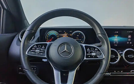 Mercedes-Benz GLA, 2021 год, 1 940 100 рублей, 8 фотография