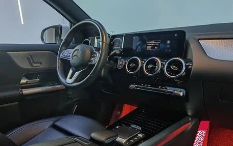 Mercedes-Benz GLA, 2021 год, 1 940 100 рублей, 6 фотография