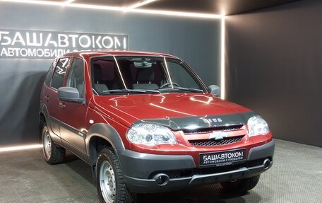 Chevrolet Niva I рестайлинг, 2015 год, 609 000 рублей, 3 фотография