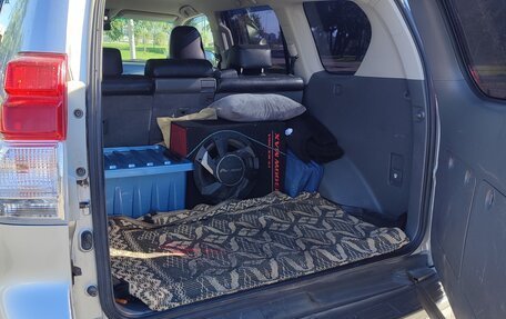 Toyota Land Cruiser Prado 150 рестайлинг 2, 2010 год, 2 950 000 рублей, 5 фотография