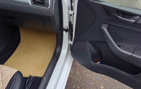 Skoda Rapid I, 2017 год, 1 000 000 рублей, 8 фотография