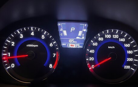 Hyundai Solaris II рестайлинг, 2012 год, 810 000 рублей, 9 фотография