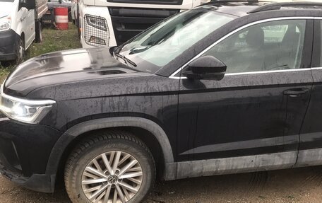 Volkswagen Taos, 2022 год, 2 370 000 рублей, 3 фотография