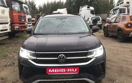 Volkswagen Taos, 2022 год, 2 370 000 рублей, 7 фотография