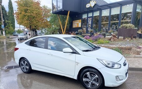 Hyundai Solaris II рестайлинг, 2014 год, 1 010 000 рублей, 2 фотография