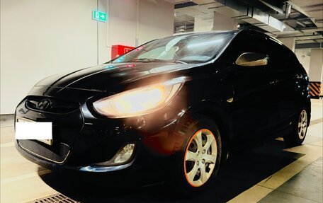 Hyundai Solaris II рестайлинг, 2012 год, 690 000 рублей, 2 фотография