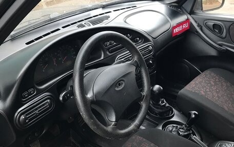 Chevrolet Niva I рестайлинг, 2006 год, 305 000 рублей, 2 фотография