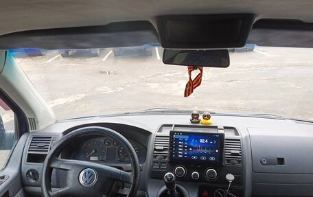 Volkswagen Caravelle T5, 2006 год, 750 000 рублей, 6 фотография