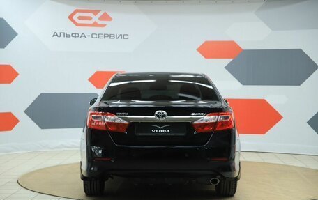 Toyota Camry, 2014 год, 1 390 000 рублей, 6 фотография