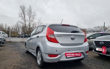 Hyundai Solaris II рестайлинг, 2013 год, 399 000 рублей, 3 фотография