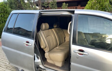 Nissan Prairie III, 2002 год, 360 000 рублей, 3 фотография