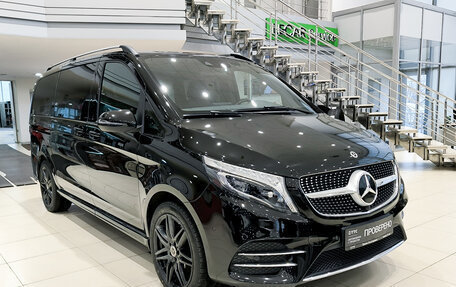 Mercedes-Benz V-Класс, 2020 год, 6 195 000 рублей, 3 фотография