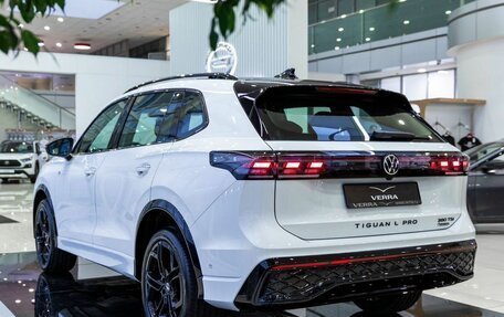 Volkswagen Tiguan, 2025 год, 5 290 000 рублей, 16 фотография