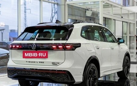 Volkswagen Tiguan, 2025 год, 5 290 000 рублей, 13 фотография