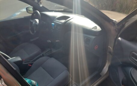 Nissan Almera, 2004 год, 300 000 рублей, 23 фотография