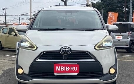 Toyota Sienta II, 2018 год, 959 555 рублей, 2 фотография