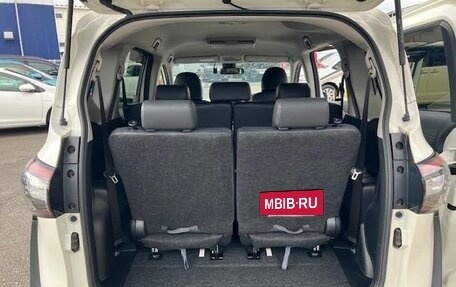 Toyota Sienta II, 2018 год, 959 555 рублей, 13 фотография