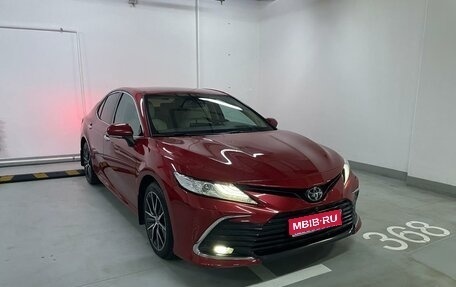 Toyota Camry, 2021 год, 3 760 000 рублей, 1 фотография