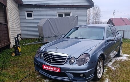 Mercedes-Benz E-Класс, 2003 год, 900 000 рублей, 1 фотография