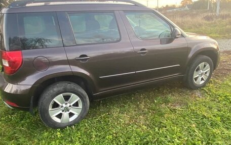 Skoda Yeti I рестайлинг, 2014 год, 1 100 000 рублей, 3 фотография