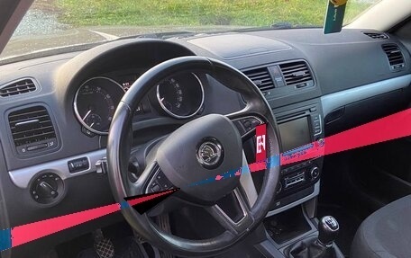 Skoda Yeti I рестайлинг, 2014 год, 1 100 000 рублей, 6 фотография