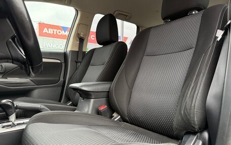 Mitsubishi Outlander III рестайлинг 3, 2018 год, 1 990 000 рублей, 18 фотография