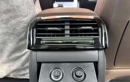 Audi A8, 2025 год, 10 550 005 рублей, 19 фотография