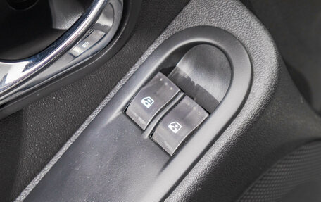 Nissan Terrano III, 2015 год, 999 000 рублей, 13 фотография