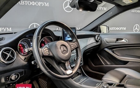 Mercedes-Benz GLA, 2019 год, 2 865 000 рублей, 16 фотография