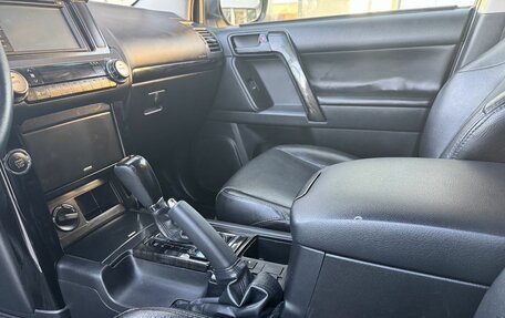 Toyota Land Cruiser Prado 150 рестайлинг 2, 2013 год, 3 657 500 рублей, 17 фотография