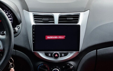 Hyundai Solaris II рестайлинг, 2013 год, 729 000 рублей, 18 фотография