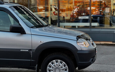 Chevrolet Niva I рестайлинг, 2018 год, 719 000 рублей, 6 фотография