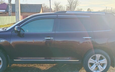 Toyota Highlander III, 2011 год, 2 500 000 рублей, 4 фотография