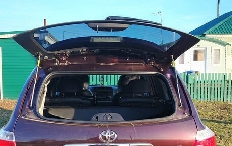 Toyota Highlander III, 2011 год, 2 500 000 рублей, 16 фотография