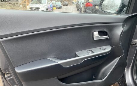 KIA Rio III рестайлинг, 2013 год, 835 000 рублей, 15 фотография